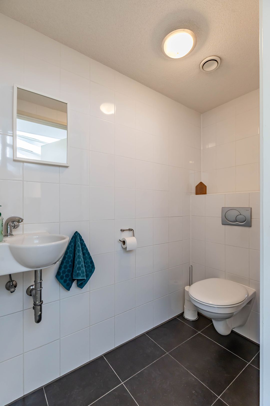 Foto 26 van Helper Weststraat 16-A