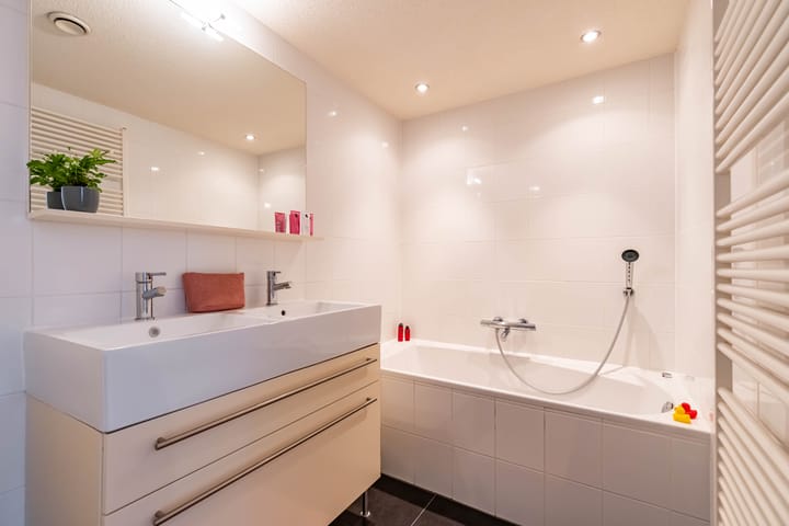 Photo 29 of Helper Weststraat 16-A