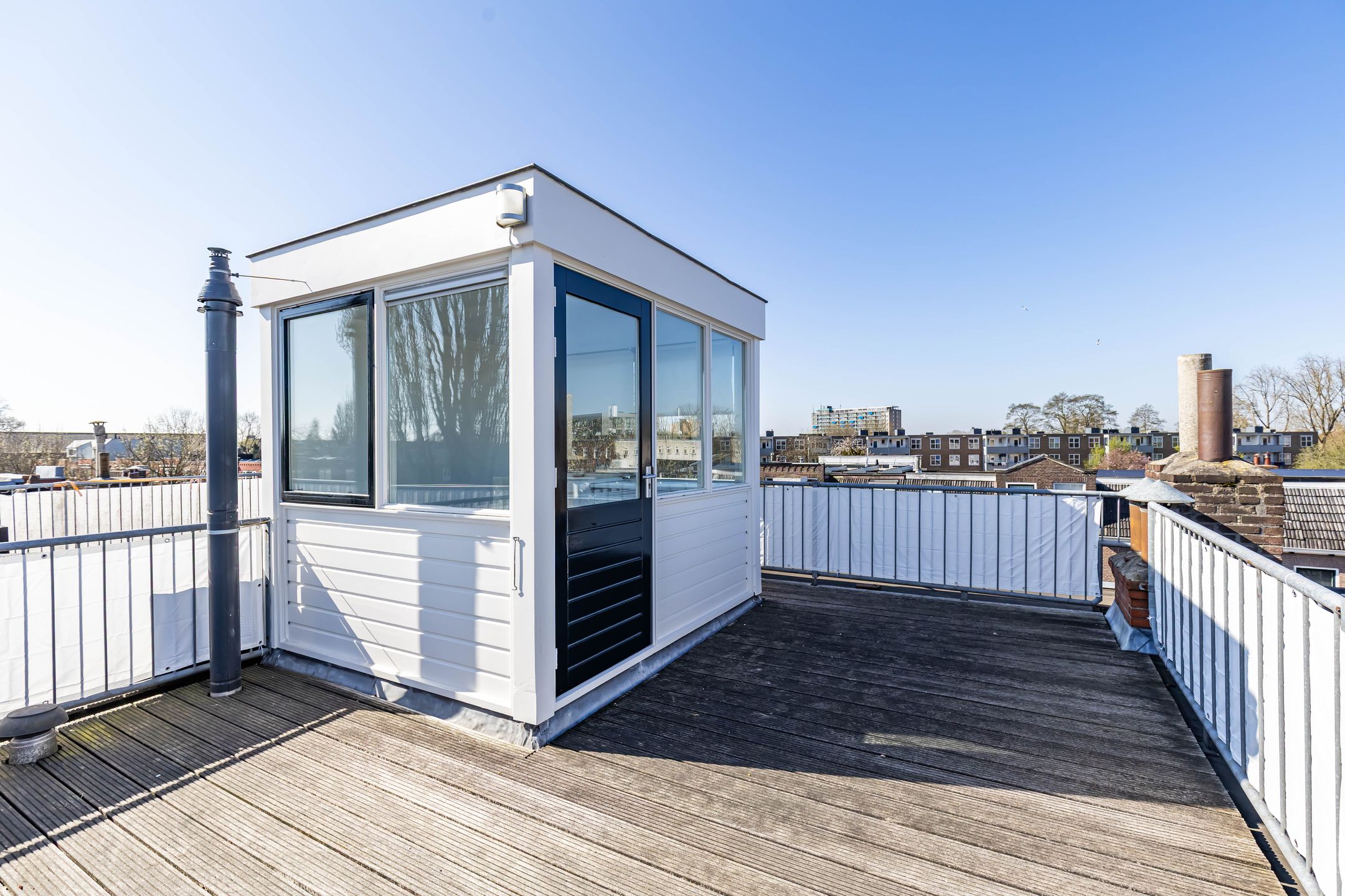 Foto 33 van Helper Weststraat 16-A