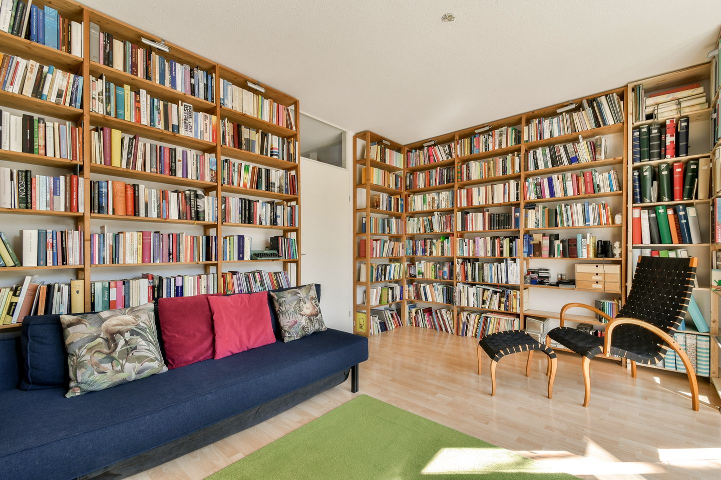 Foto 14 van Joris Ivensplein 11