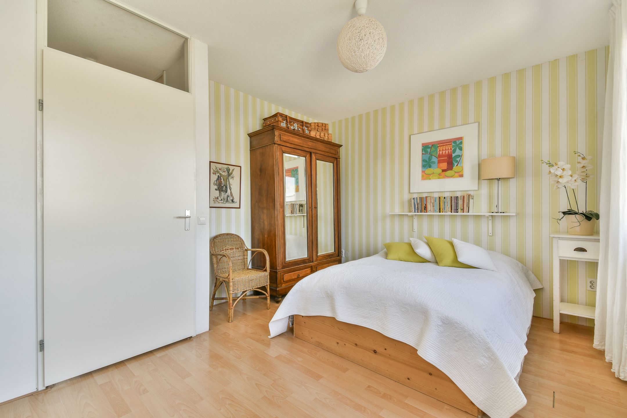 Foto 18 van Joris Ivensplein 11