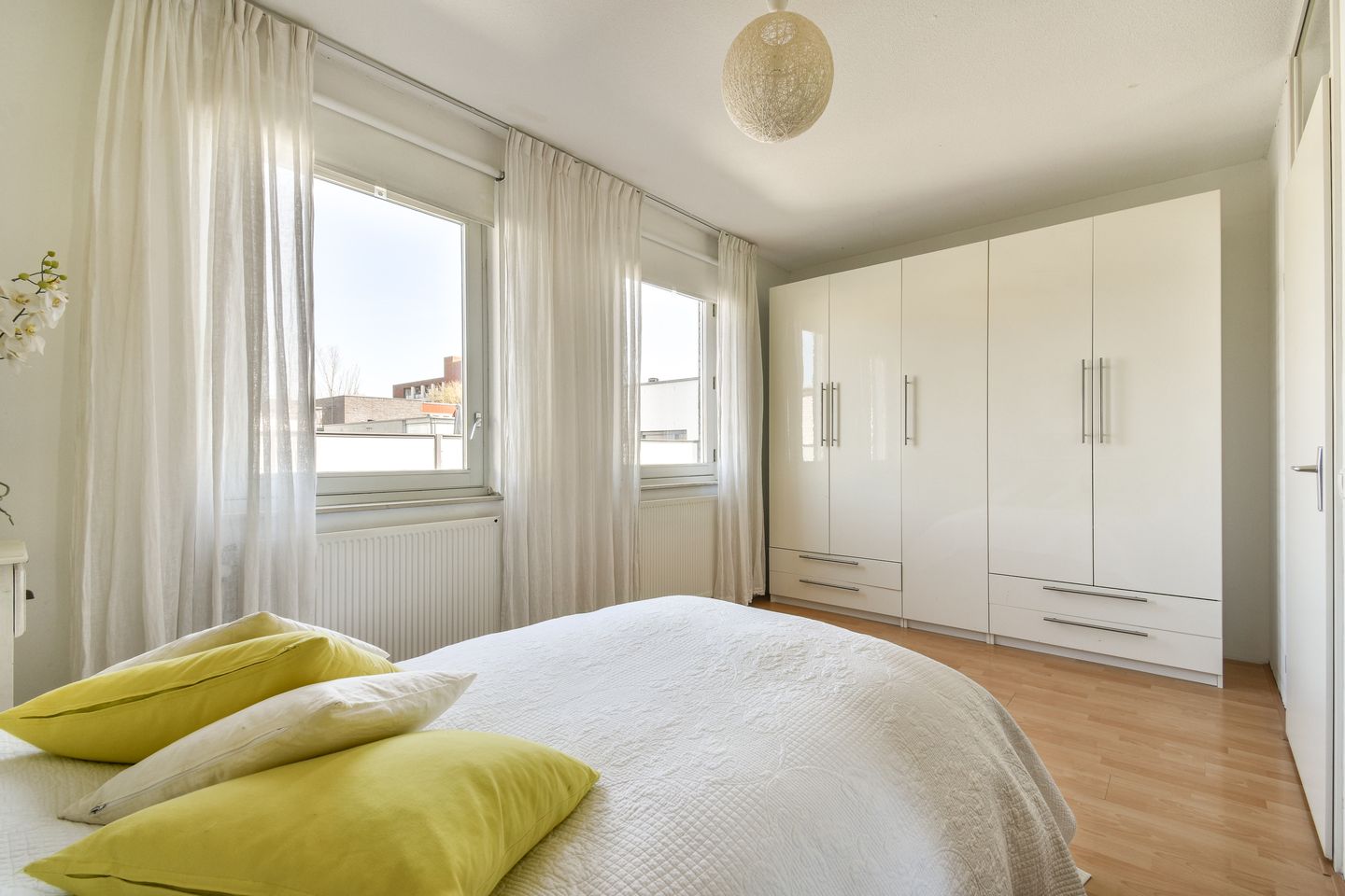 Foto 19 van Joris Ivensplein 11