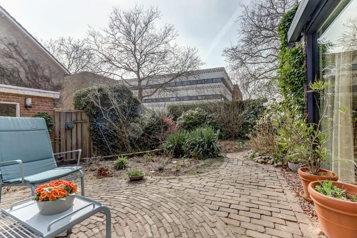 Foto 37 van Van den Boenhoffstraat 1