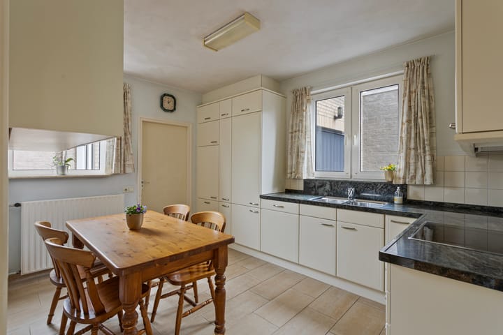 Foto 16 van Albert van Cuijckstraat 105