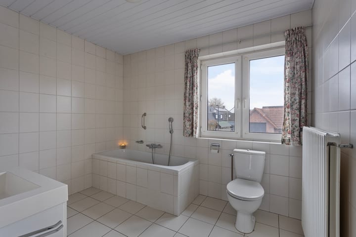 Foto 24 van Albert van Cuijckstraat 105