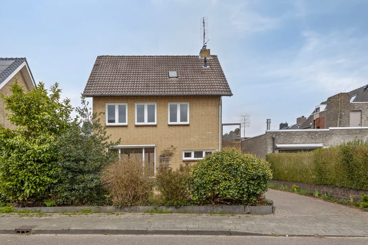 Foto 36 van Albert van Cuijckstraat 105