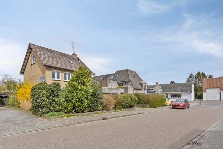 Foto 37 van Albert van Cuijckstraat 105