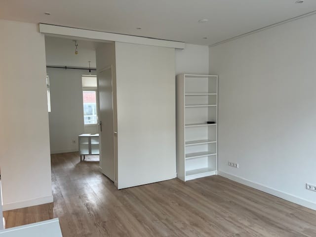 Foto 10 van Van Spilbergenstraat 27-2