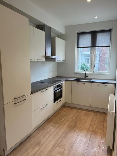 Foto 12 van Van Spilbergenstraat 27-2