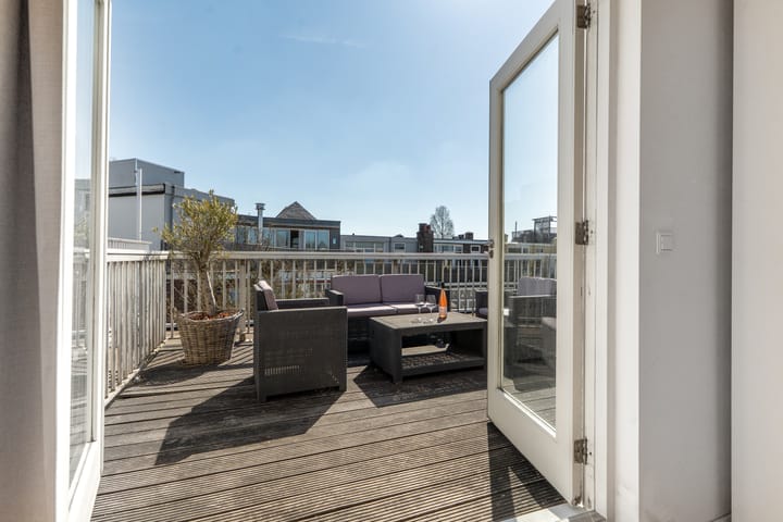 Photo 30 of Koninginneweg 143-3