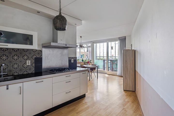 Foto 16 van van Berchenstraat 11-B