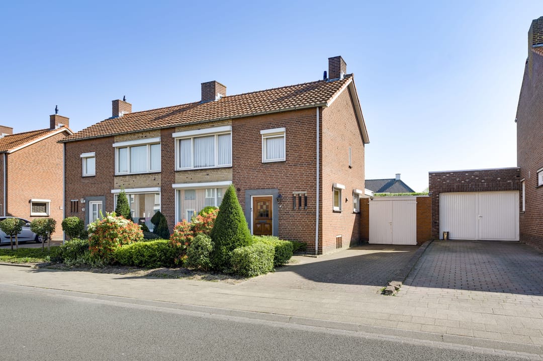 Foto 1 van Burgemeester Mertensstraat 61