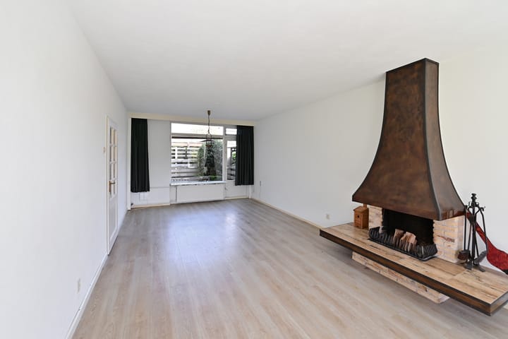 Foto 3 van Rietmeent 84