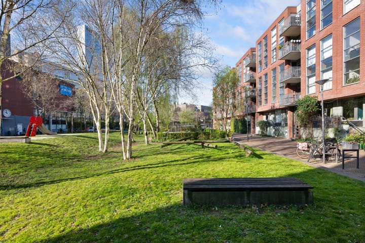 Photo 21 of Zuster Hennekeplein 11