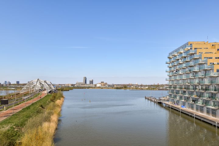 Foto 2 van IJburglaan 153