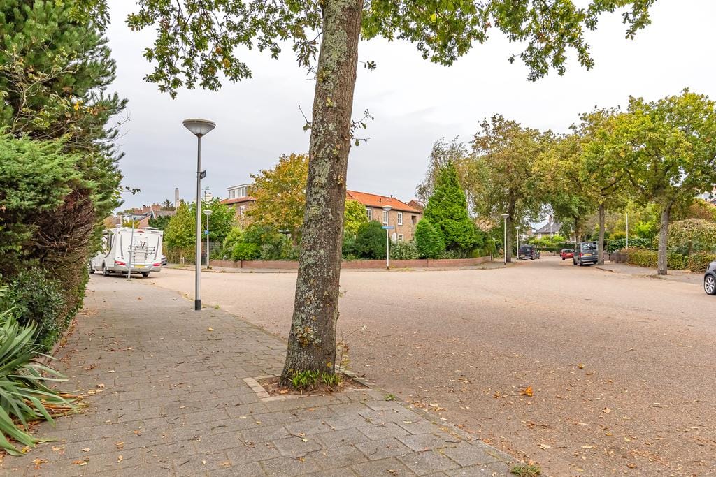 Photo 32 of Thorbeckelaan 12