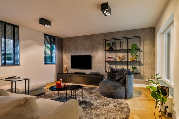 Foto 1 van Schönbergstraat 18