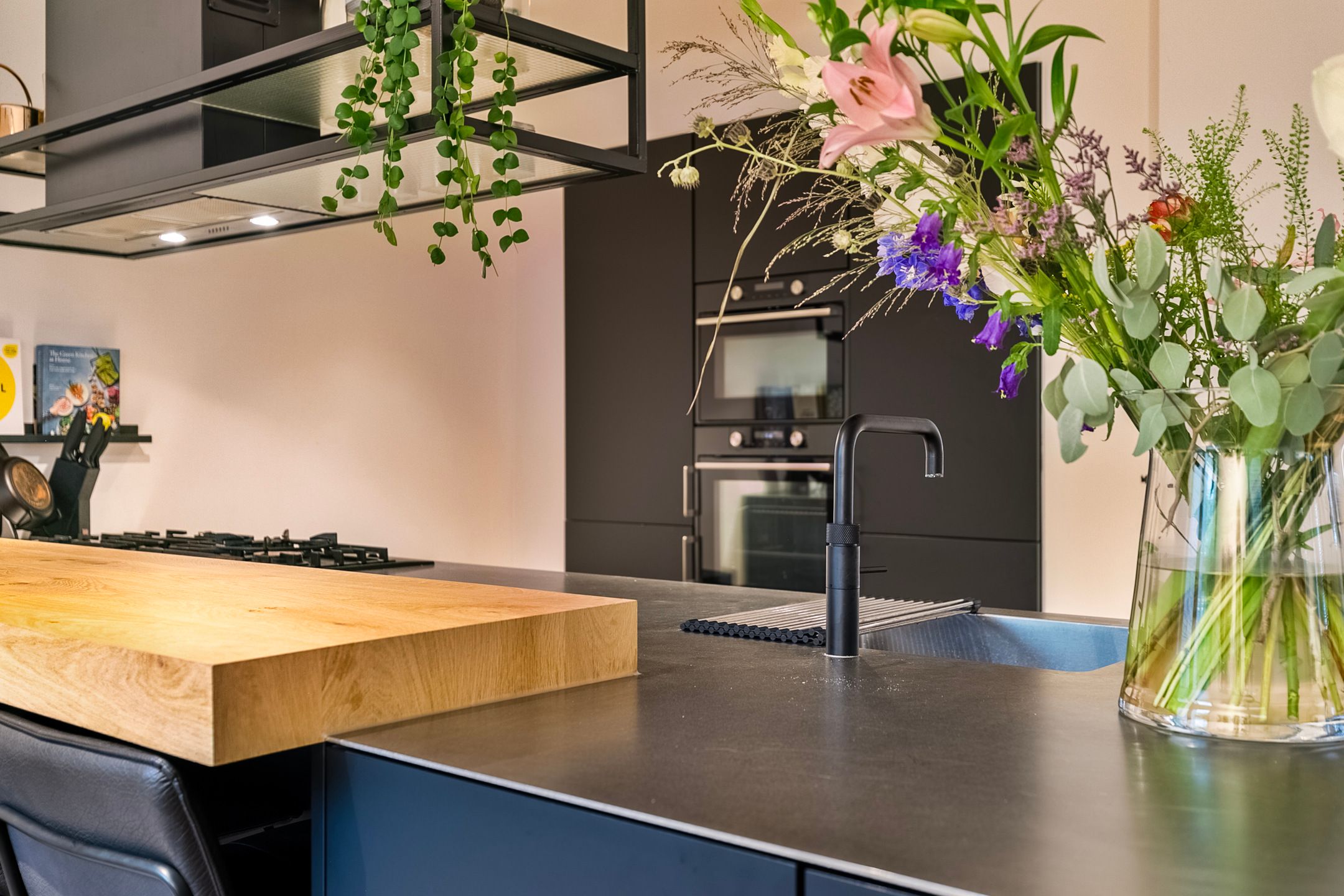 Photo 6 of Schönbergstraat 18