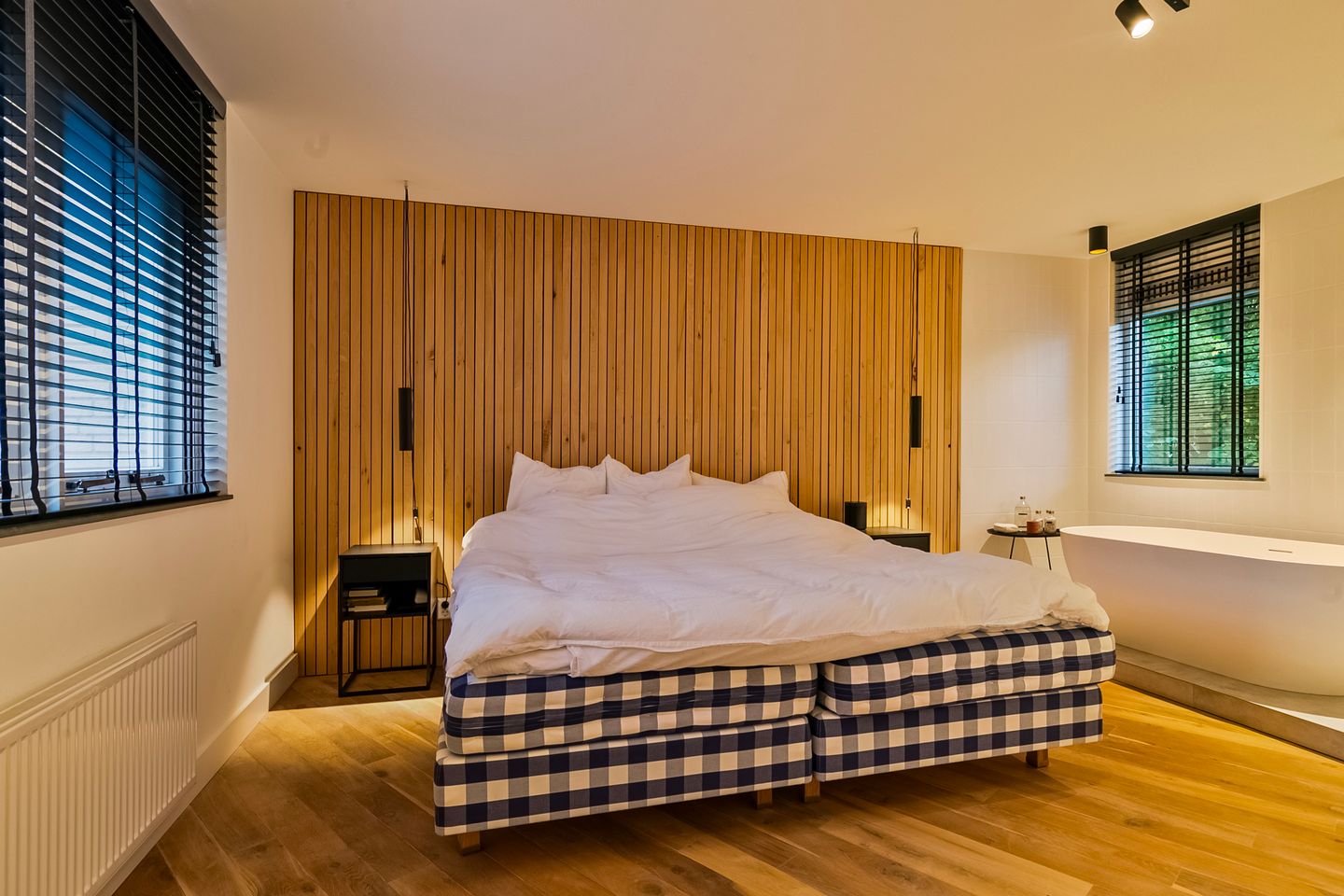 Photo 10 of Schönbergstraat 18