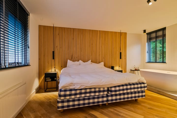 Foto 10 van Schönbergstraat 18