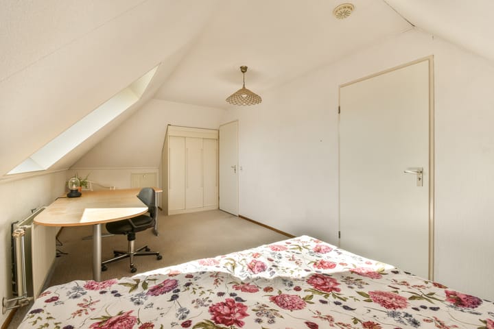 Photo 19 of Dr. Willem Dreeslaan 9