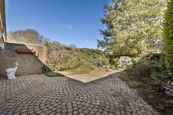 Photo 26 of Dr. Willem Dreeslaan 9