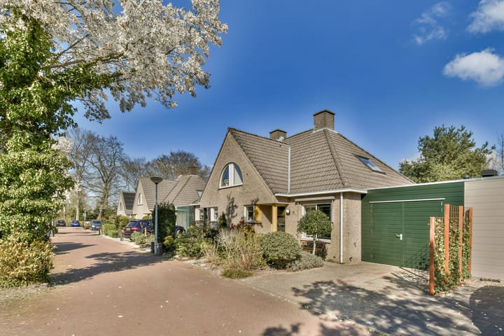 Photo 27 of Dr. Willem Dreeslaan 9