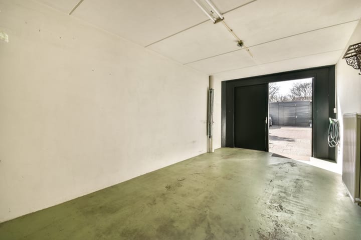 Photo 28 of Dr. Willem Dreeslaan 9