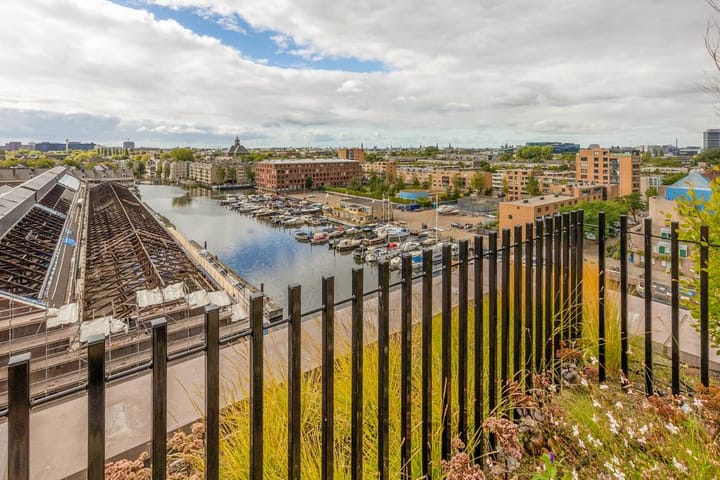 Photo 2 of VOC-kade 50