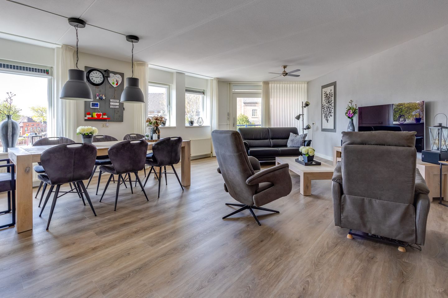 Foto 10 van Hoofdstraat 1-11