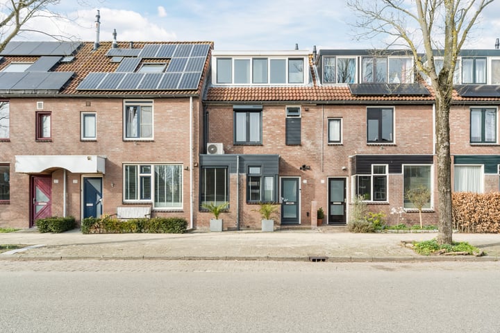 View photo of Valkenlaan 18