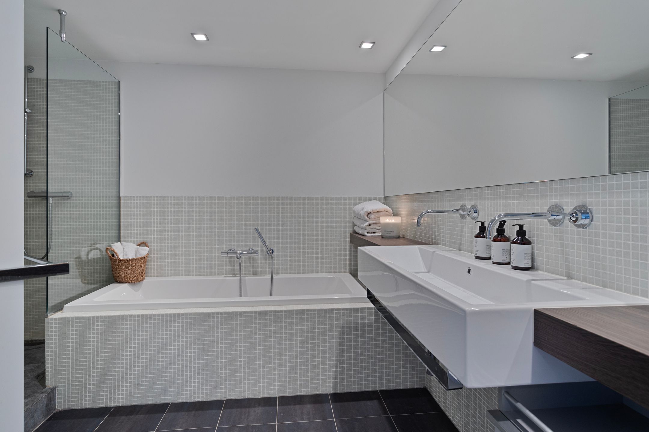 Photo 30 of Avenue Ceramique 23-K