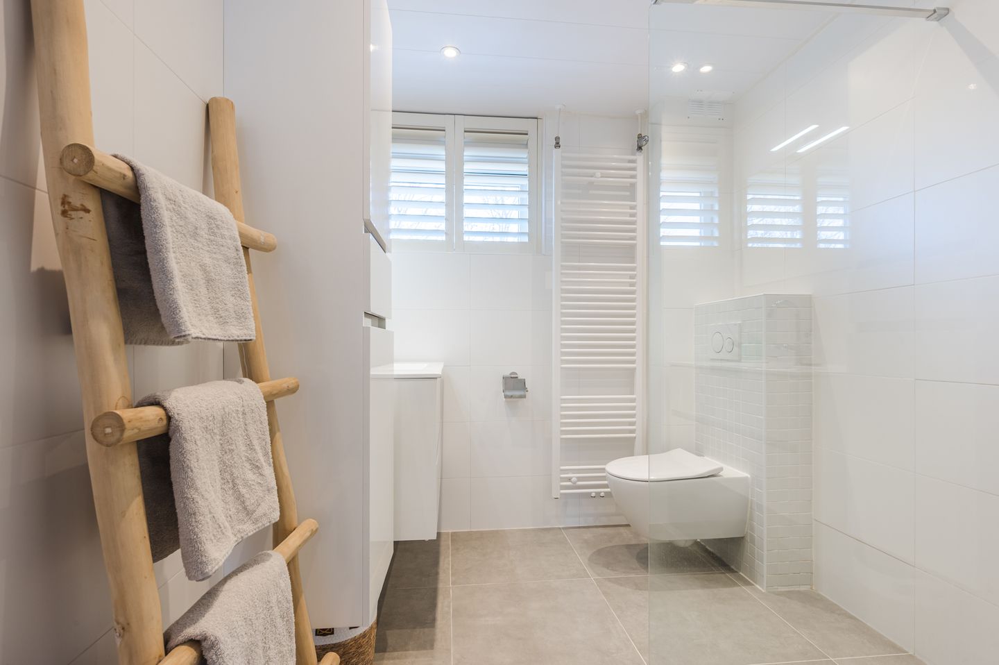 Foto 29 van Kamperfoelie 48