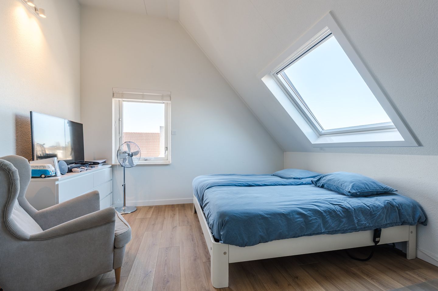 Foto 34 van Kamperfoelie 48