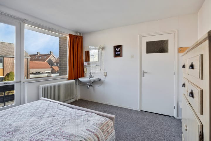 Foto 18 van Rechtestraat 39