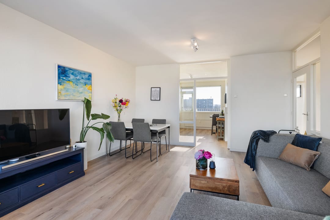 Photo 2 of Roelof Kranenburgplein 38