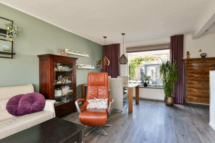 Foto 7 van Stationsweg 31