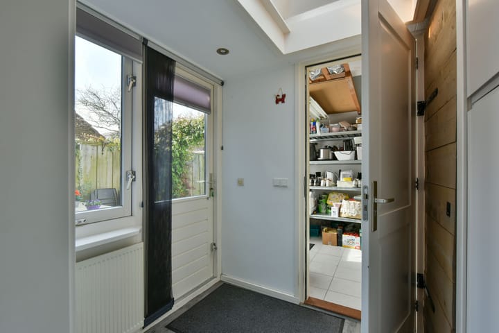 Foto 12 van Stationsweg 31