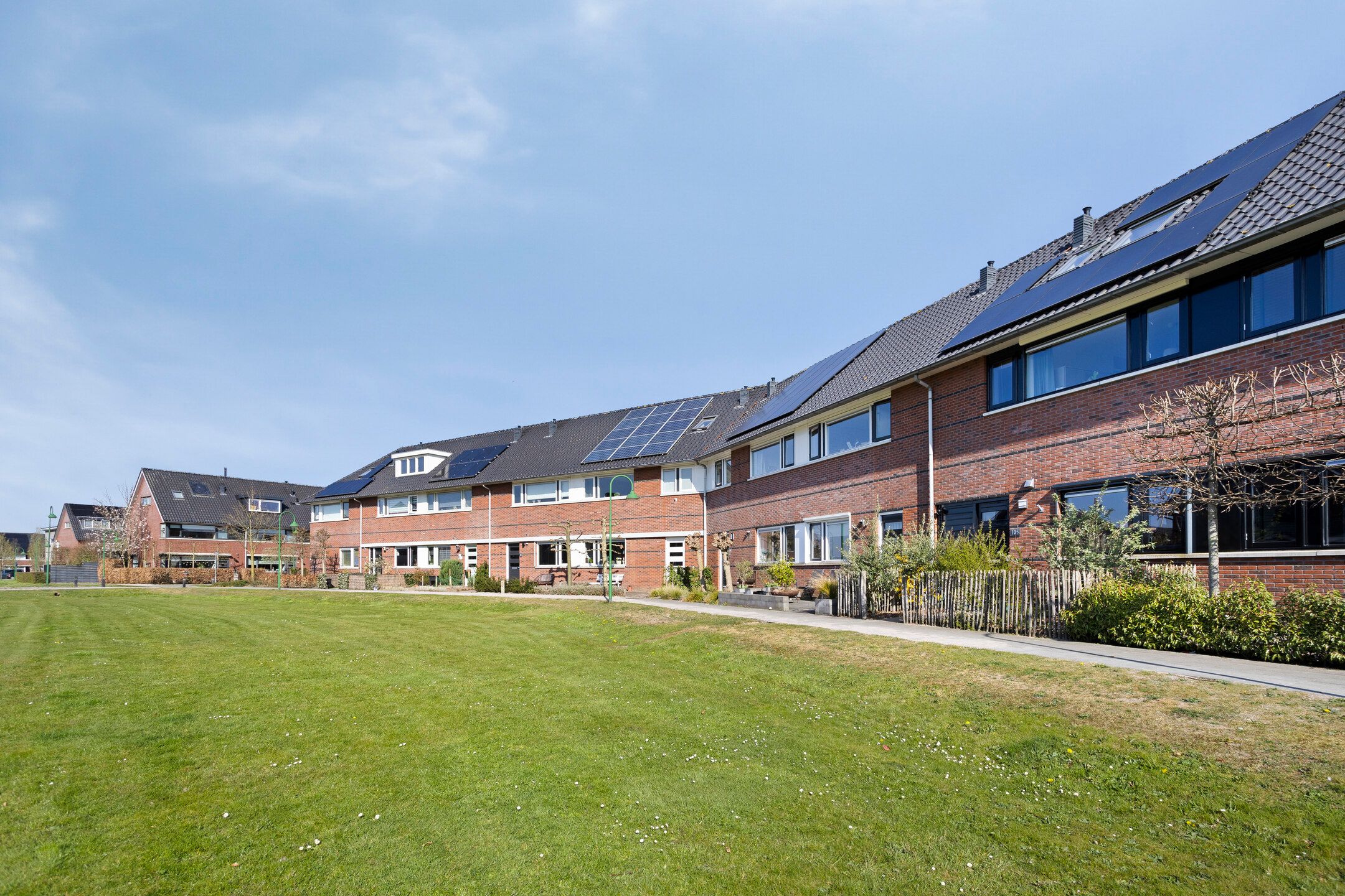 Photo 3 of Ceram 105