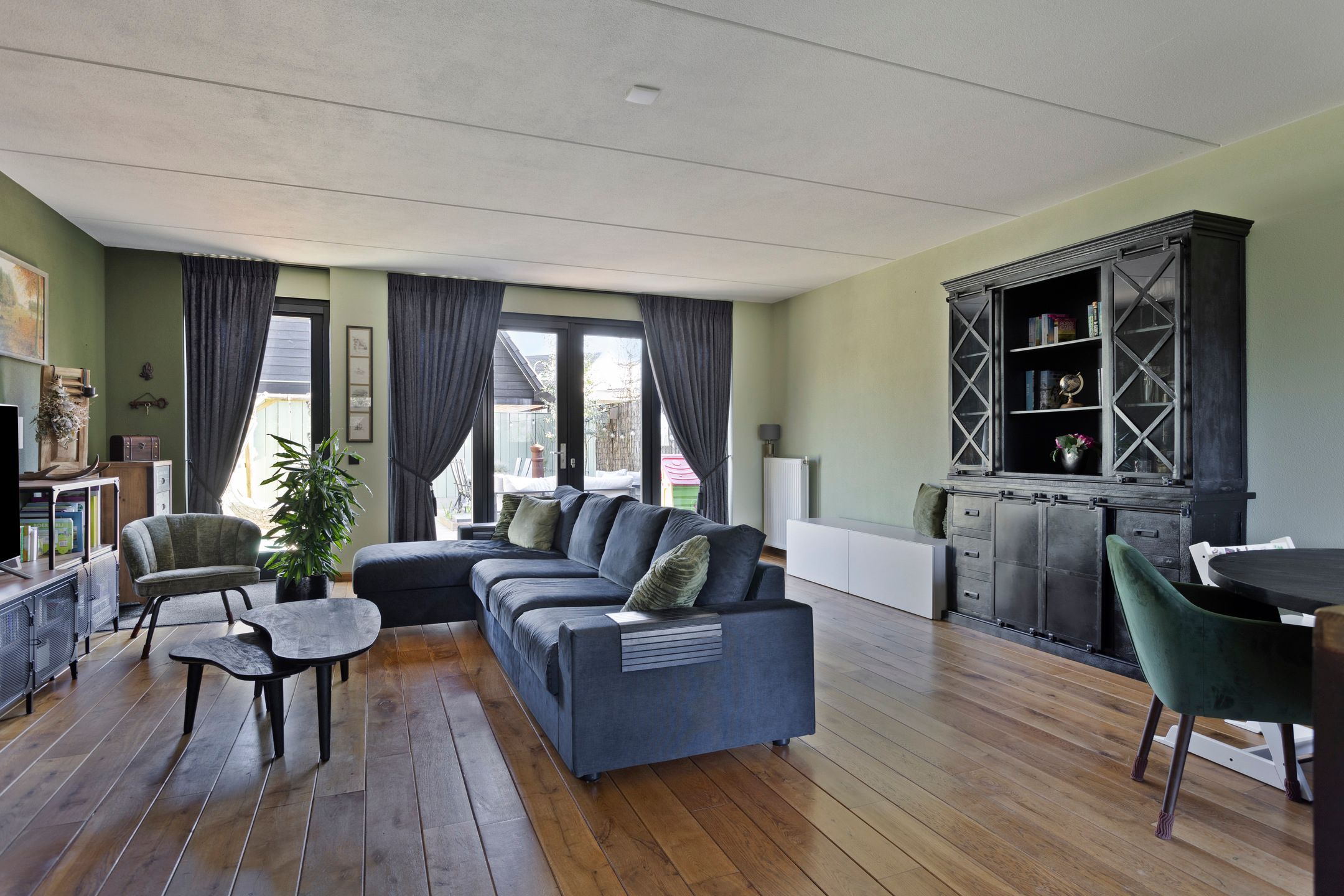 Photo 6 of Ceram 105