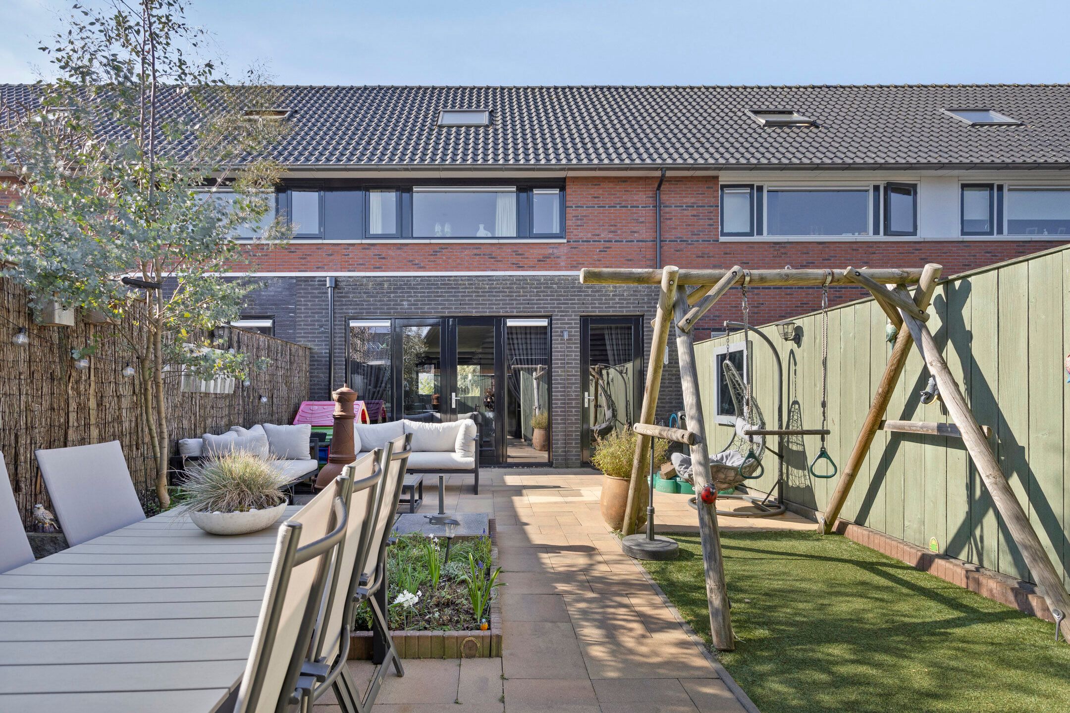 Photo 27 of Ceram 105