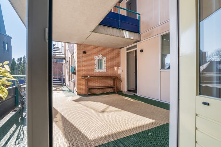 Foto 11 van K R Poststraat 2-102