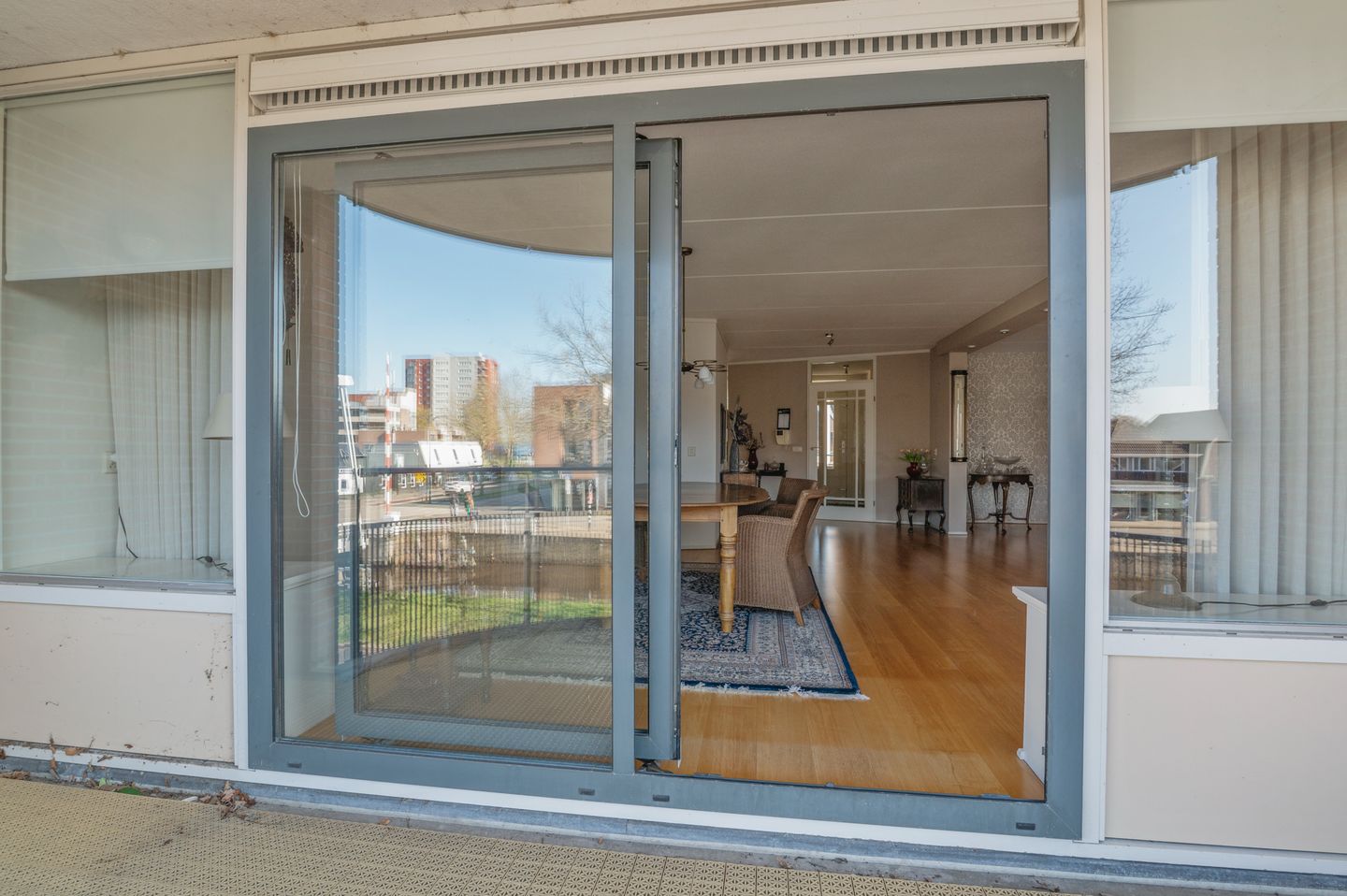 Foto 29 van K R Poststraat 2-102