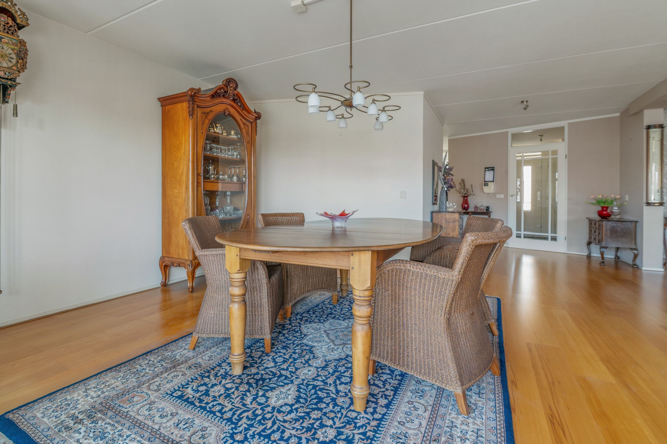 Foto 30 van K R Poststraat 2-102