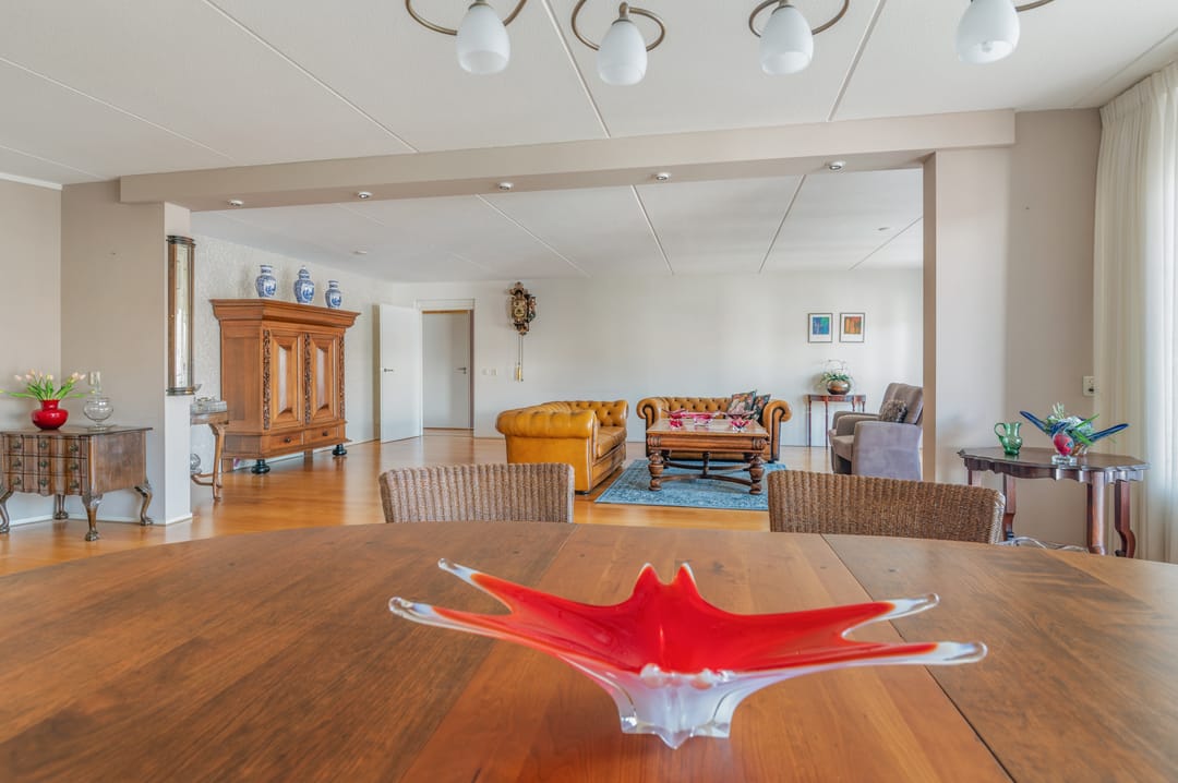 Foto 31 van K R Poststraat 2-102