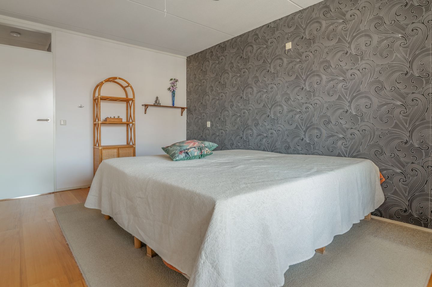 Foto 40 van K R Poststraat 2-102