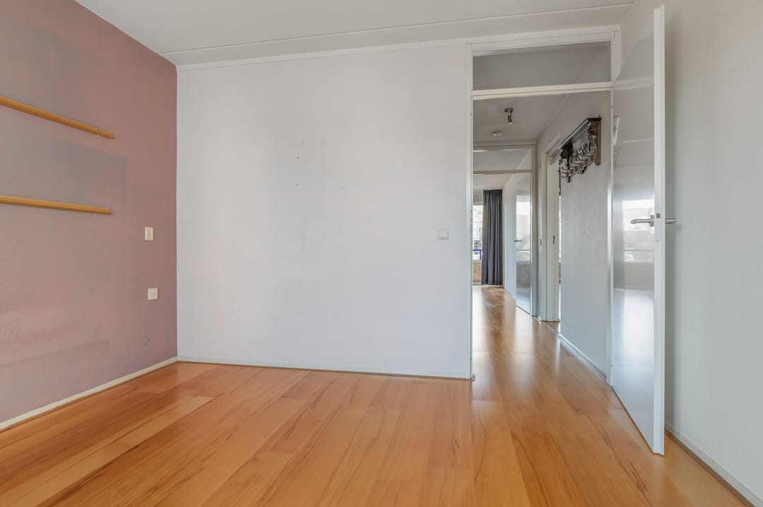 Foto 43 van K R Poststraat 2-102