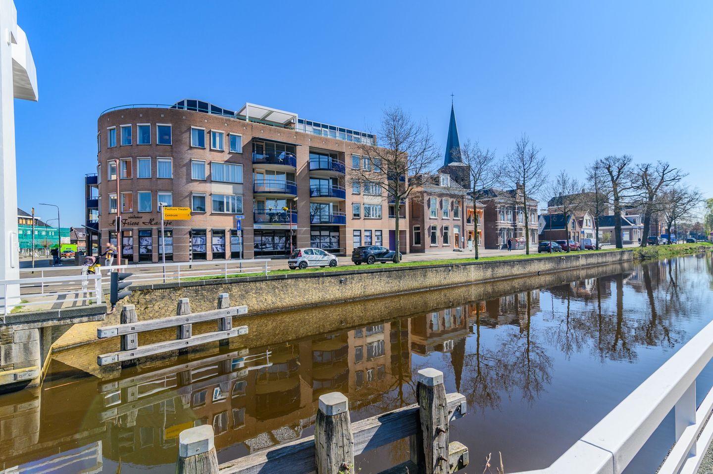 Foto 64 van K R Poststraat 2-102