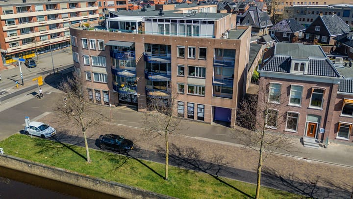 Foto 72 van K R Poststraat 2-102