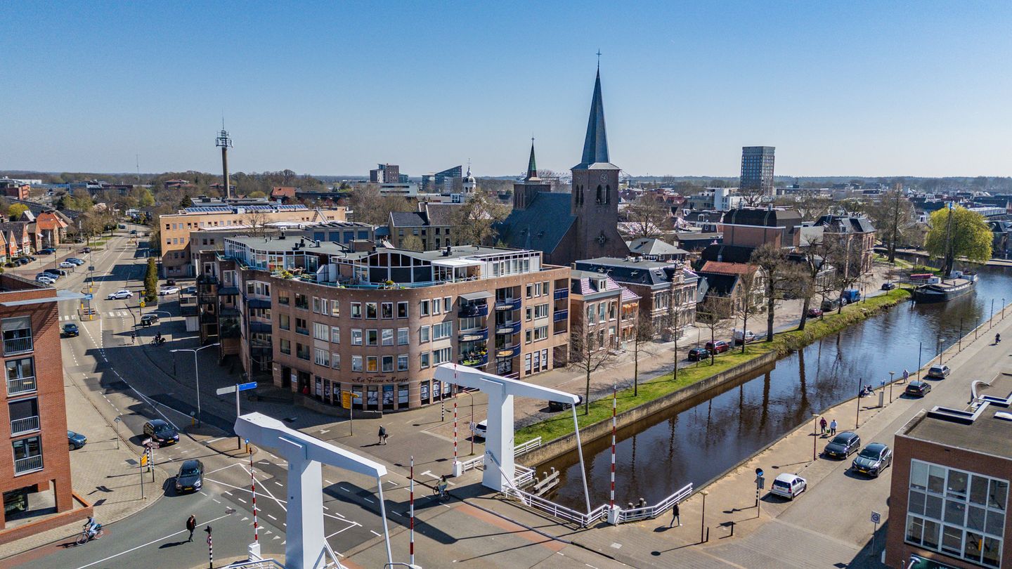 Foto 74 van K R Poststraat 2-102